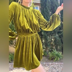 Bohemian velvet dress with open back